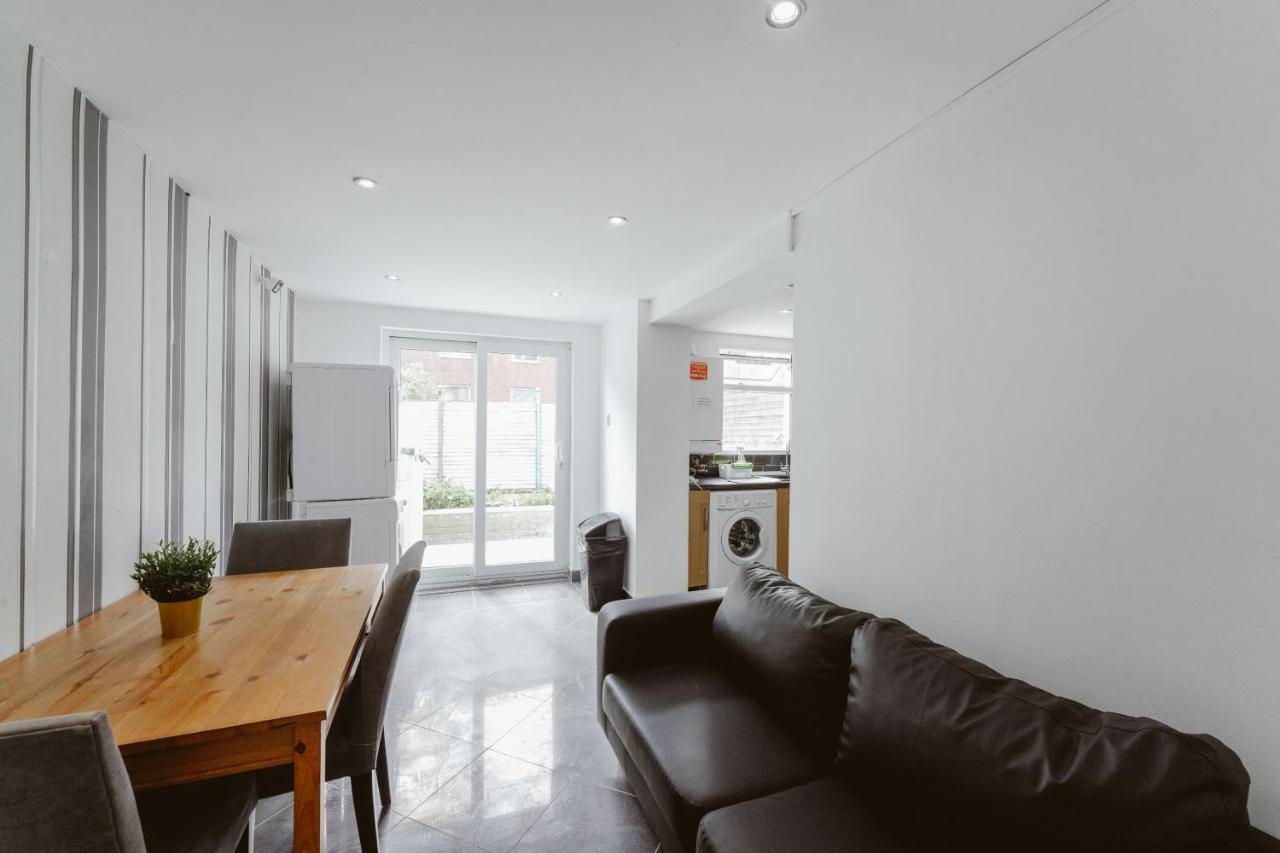 Great Rooms In Stepney Green Station - 12 London Exterior photo